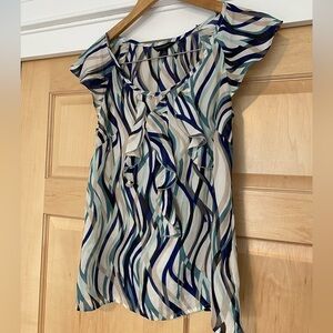 BR sleeveless top, size XS, VGUC